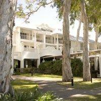 Hotel Peppers Beach Club & Spa