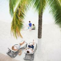 Hotel Peppers Beach Club & Spa