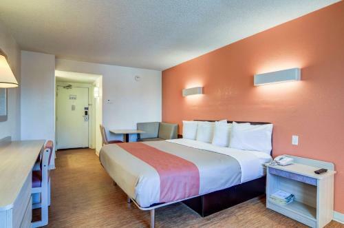 Motel 6 Denver South - Tech Center