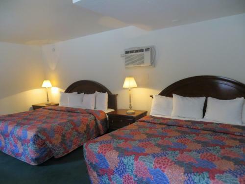 Silver Saddle Motel