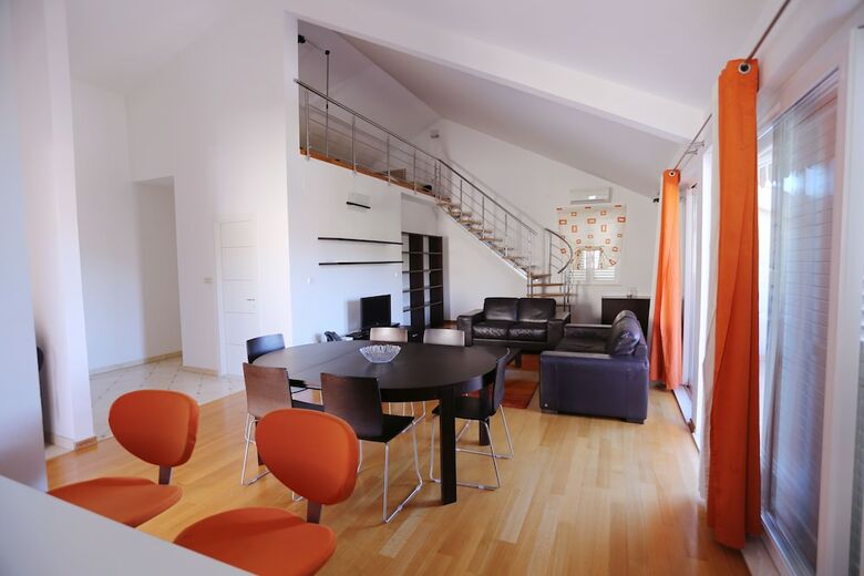 Hotel Pervanovo Apartments