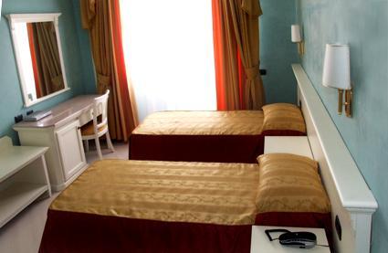Hotel Bright