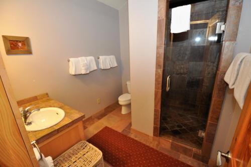 East Streamside Circle Holiday Home