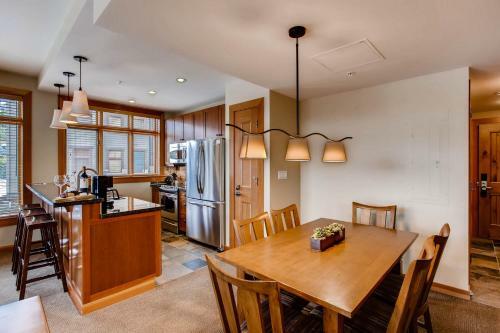 Hotel Capitol Peak Lodge