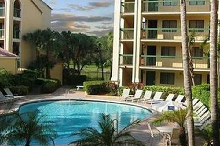 Hotel Ramada Suites Boca Raton