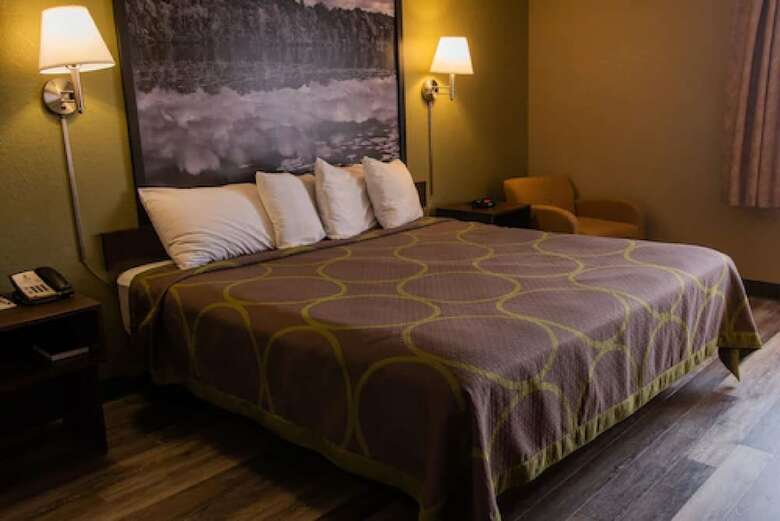Hotel Super 8 Mississauga