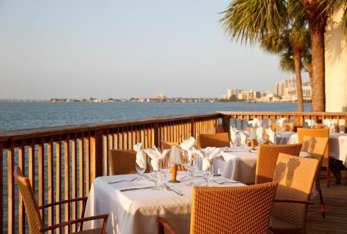 Hotel Clearwater Beach Marriott Suites On Sand Key