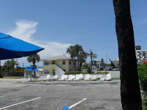 Shore Winds Motel