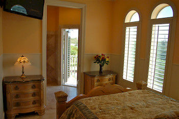Pearl Of The Sea Luxury Bed & Breakfast