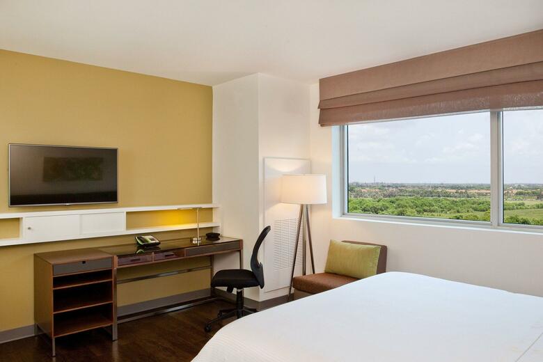 Hotel Element Miami Doral