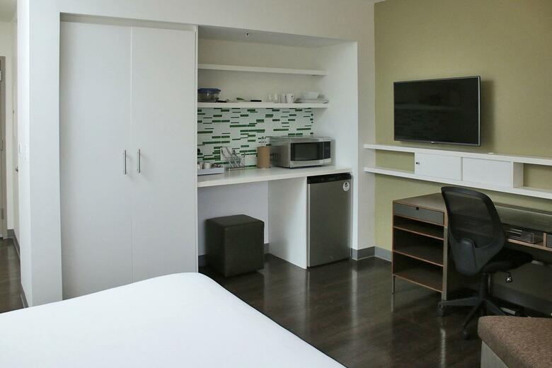 Hotel Element Miami Doral