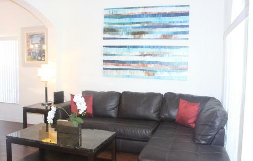 Balmoral Villa Ta708