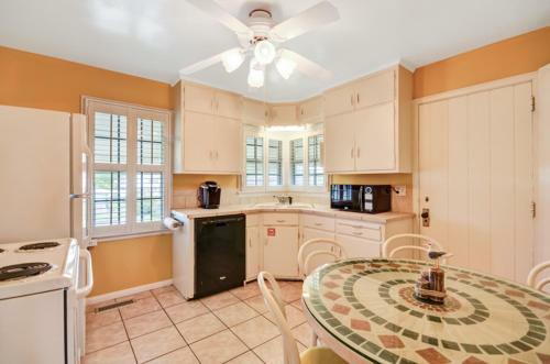 1382 South Fletcher