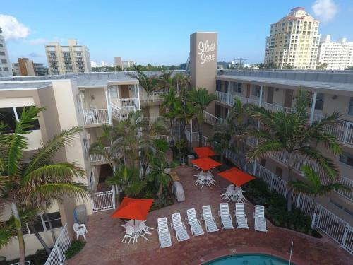 Hotel Silver Seas Beach Resort