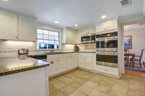 3690 South Fletcher