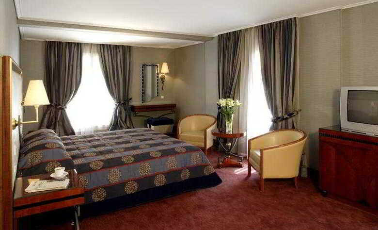 Hotel Piraeus Theoxenia
