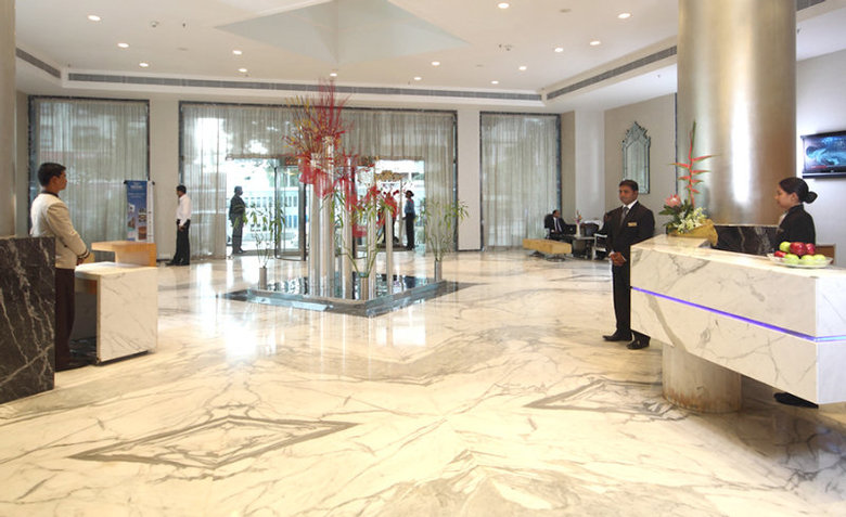 Hotel Savannah Sarovar Premiere
