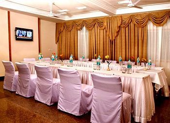 Shanti Palace Hotel