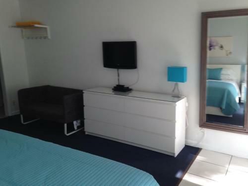 Hotel Cheston House - A Gay Resort