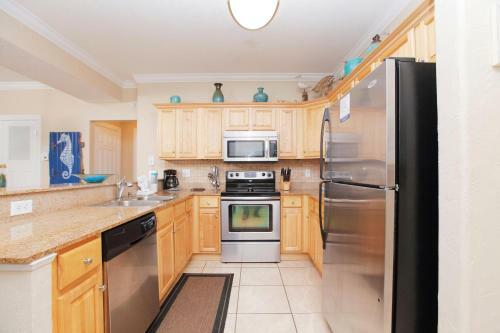 Hotel Tropic Winds Resort By Panhandle Getaways