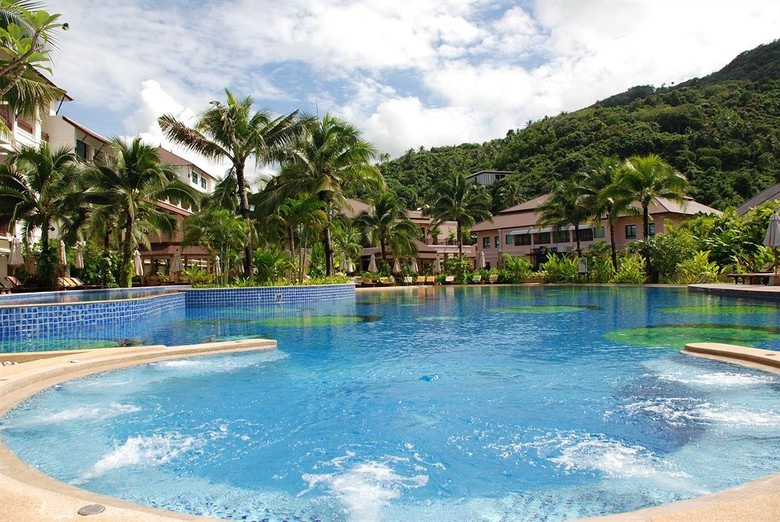 Hotel Alpina Phuket Nalina Resort & Spa