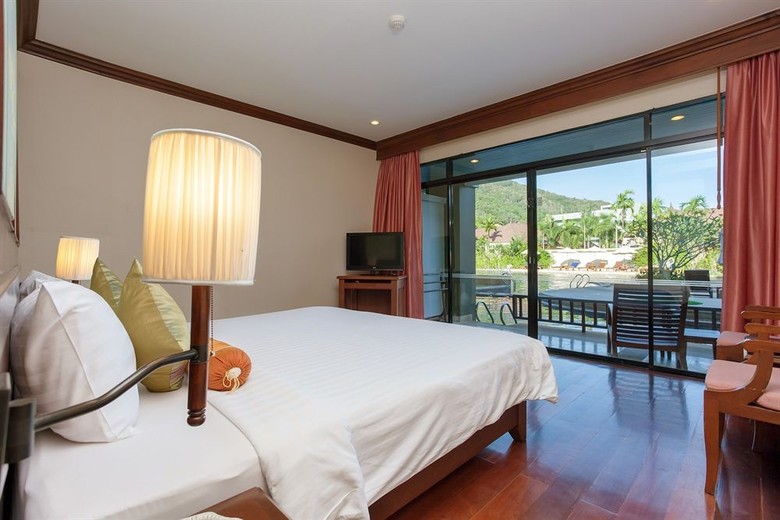Hotel Alpina Phuket Nalina Resort & Spa