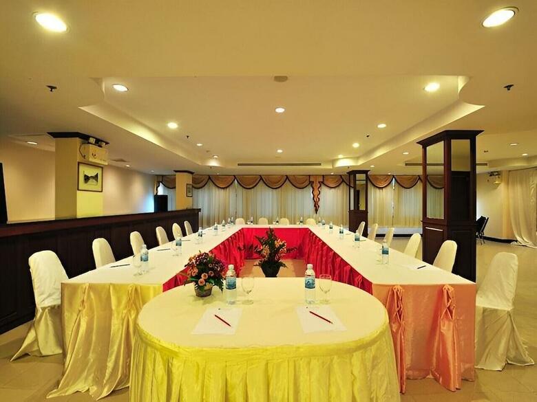 Hotel Thipurai City