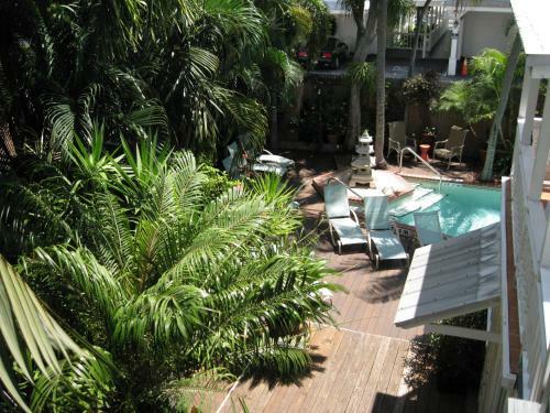 Posada Douglas House