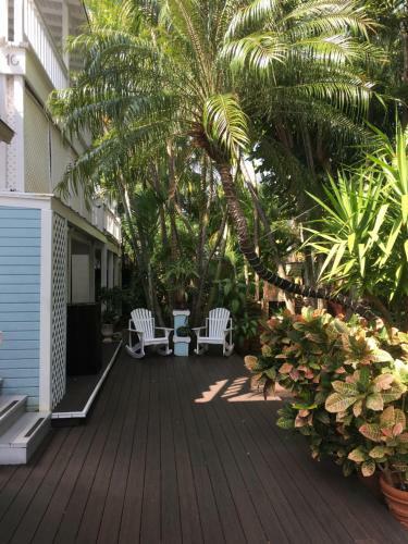 Posada Douglas House