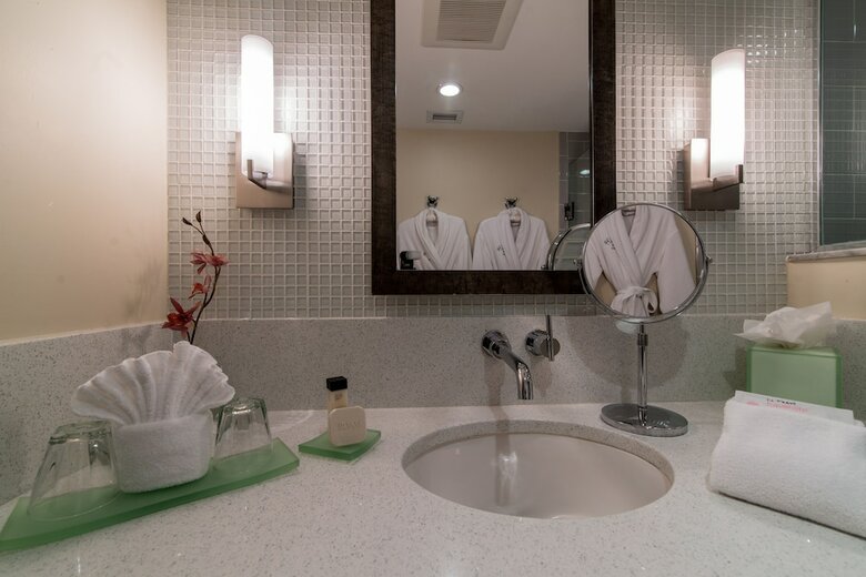 Posada Orchid Key Inn