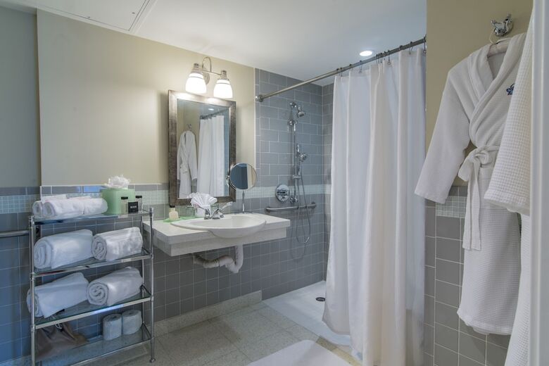Posada Orchid Key Inn