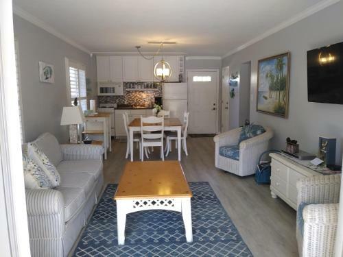 Posada Turtle Crawl Inn - Longboat Key