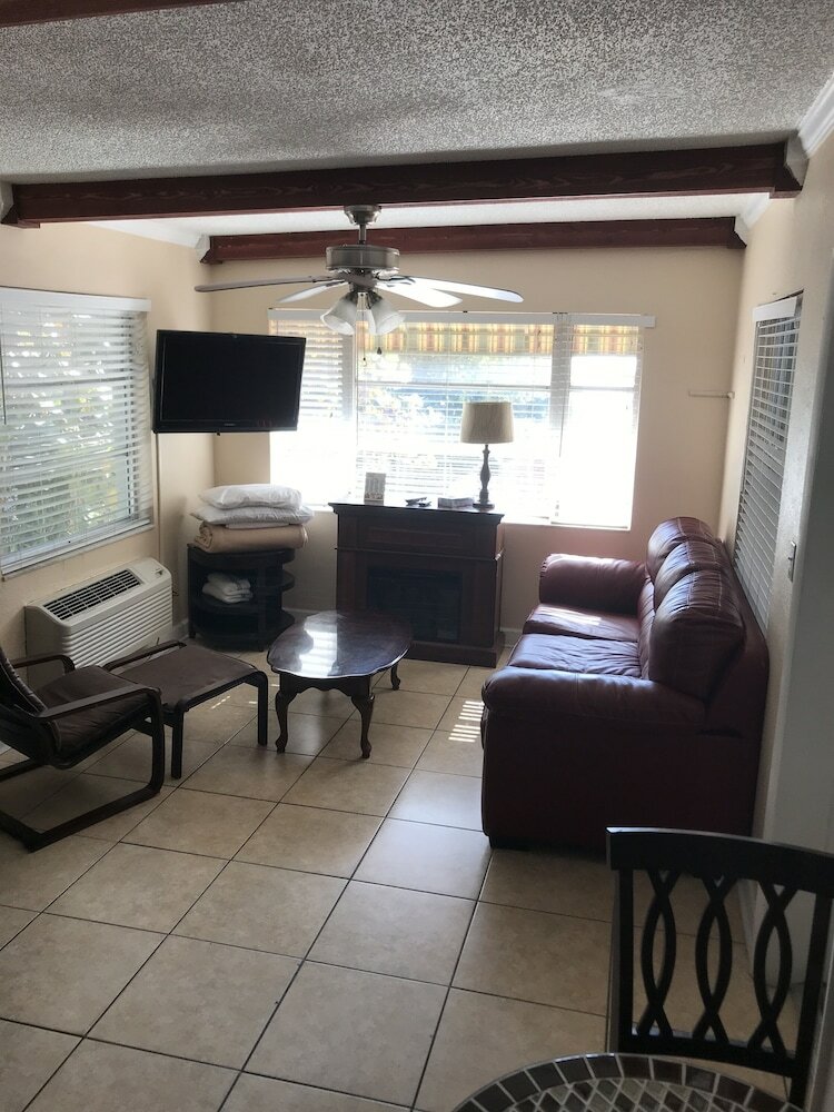 Apartamento Schooner Hotel