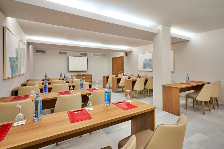 Hotel Exe Ciudad de C�rdoba