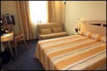 Hotel Holiday Inn Express San Sebasti�n de Los Reyes
