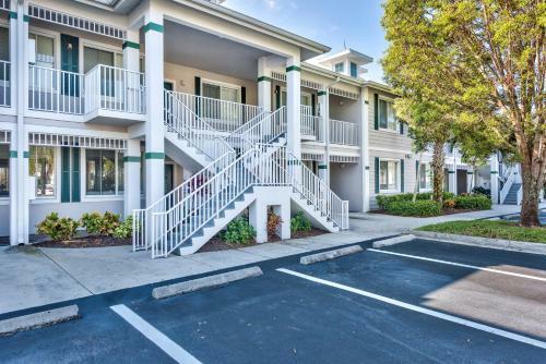 Apartamentos Catina Golf Condo At The Lely Resort