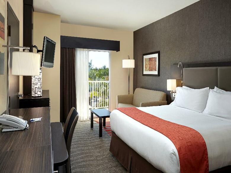 Hotel Holiday Inn Express Naples Downtown 5th Avenue