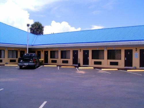 Motel Budget Inn Of Okeechobee