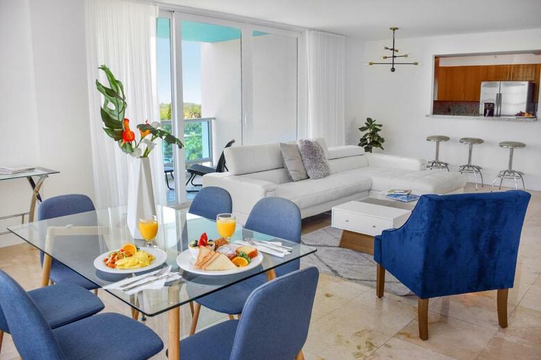 Apartamentos Seacoast Suites
