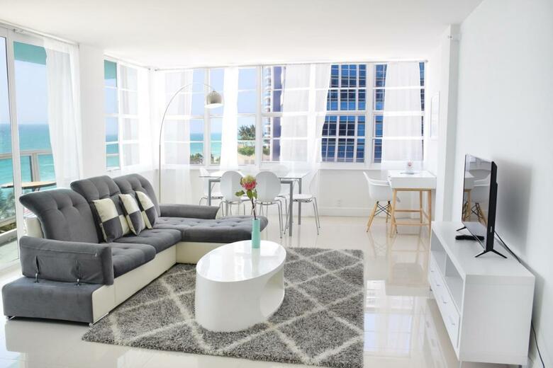 Apartamentos Seacoast Suites