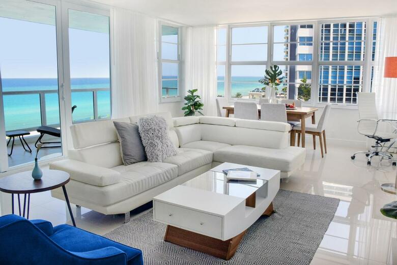 Apartamentos Seacoast Suites