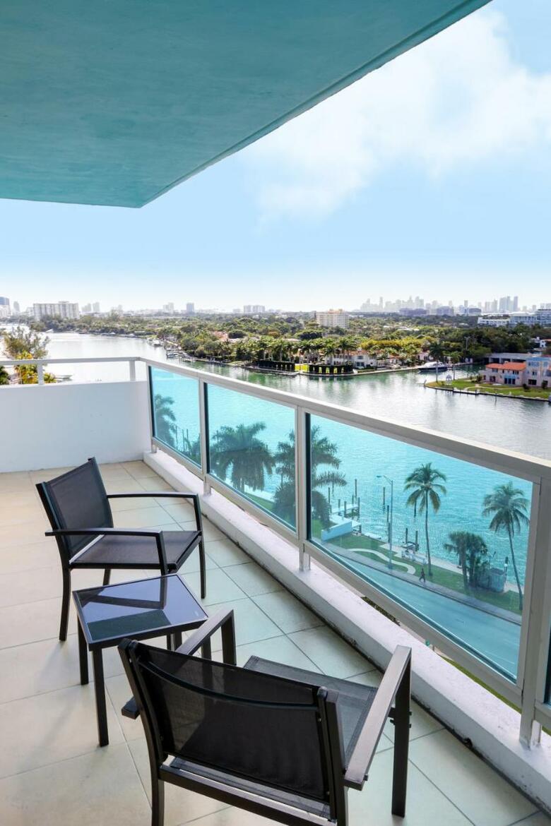 Apartamentos Seacoast Suites