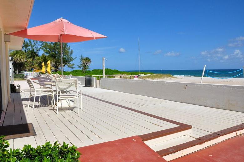 Posada Coral Tides Resort & Beach Club