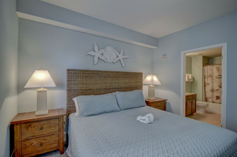 Aparthotel Laketown Wharf By Resort Collection