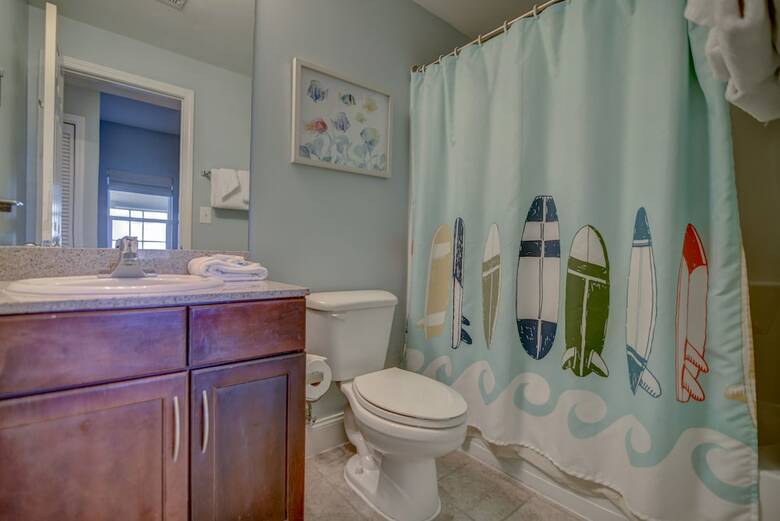 Aparthotel Laketown Wharf By Resort Collection