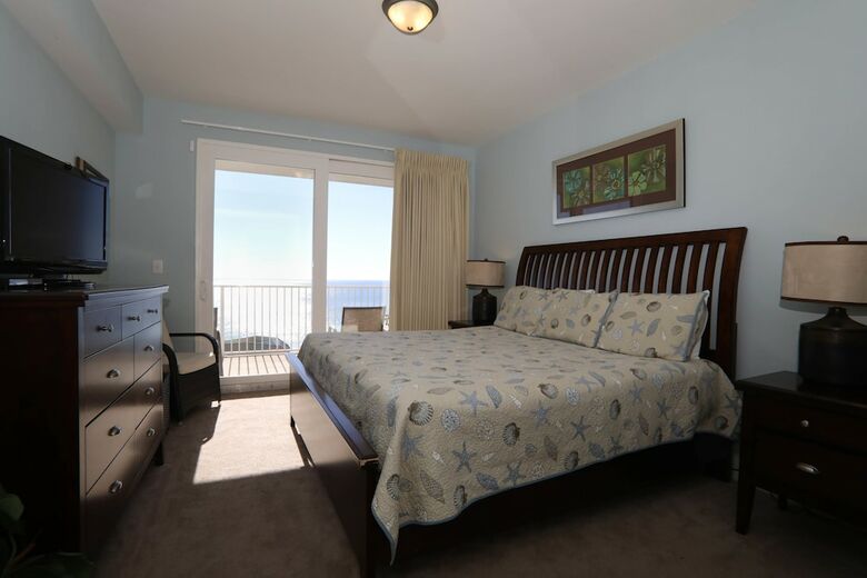 Aparthotel Laketown Wharf By Resort Collection