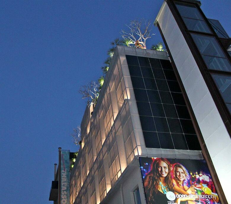 UNA Hotel One