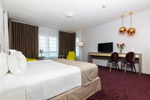 Lux Hotel Miami