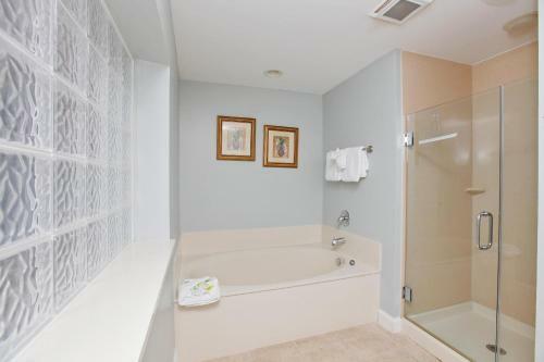 Hotel Boardwalk Beach Resort By Panhandle Getaways