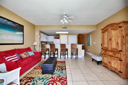 Hotel Majestic Beach Towers Resort By Panhandle Getaways